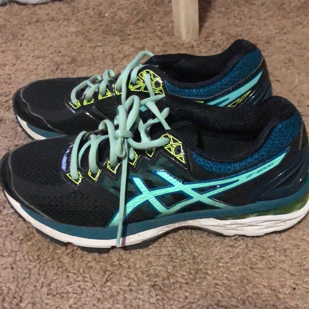 asics - Picture 2 of 3